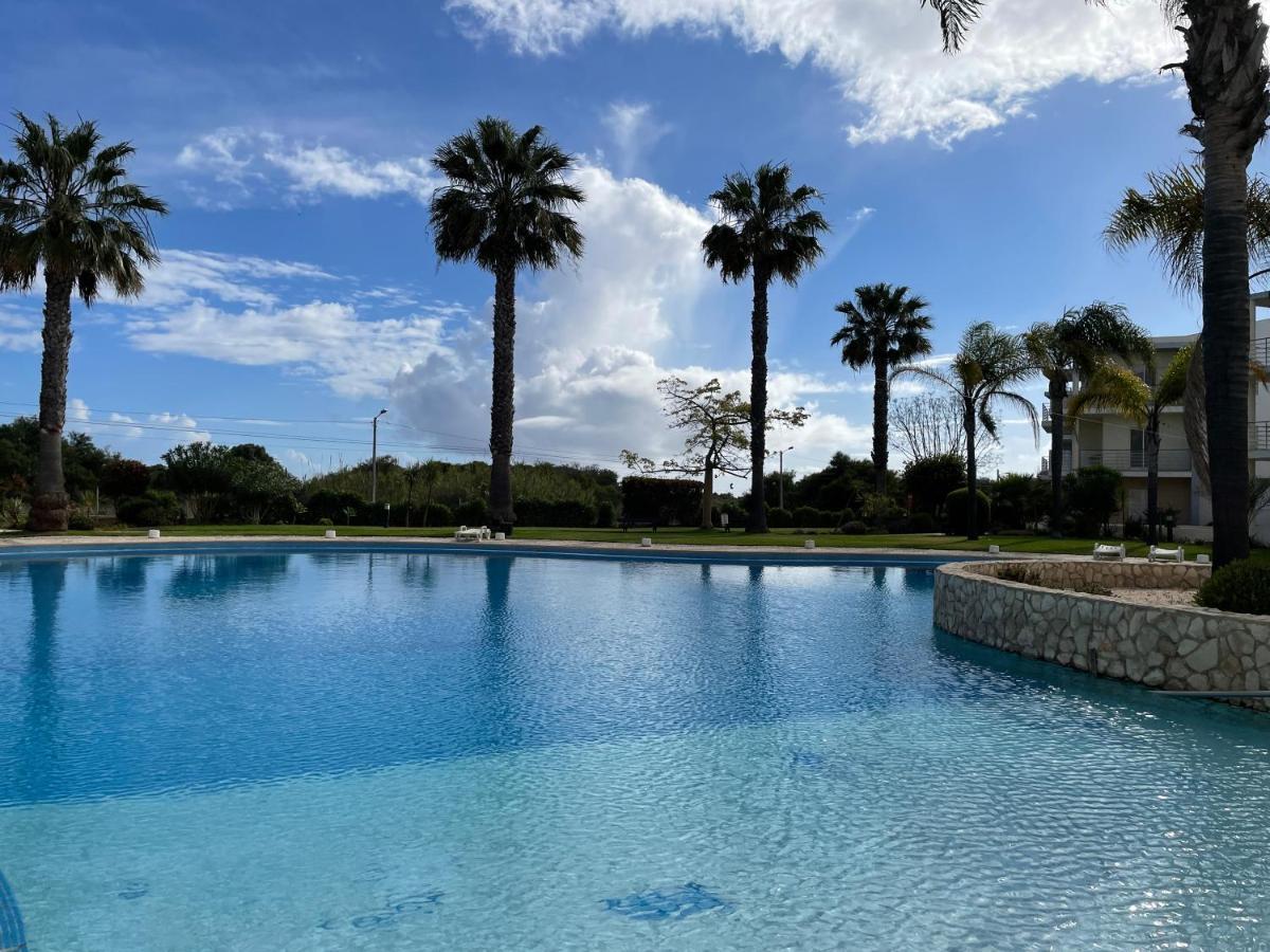 Vila Praia 7 - Beach & Pool Apartment Alvor Exteriör bild
