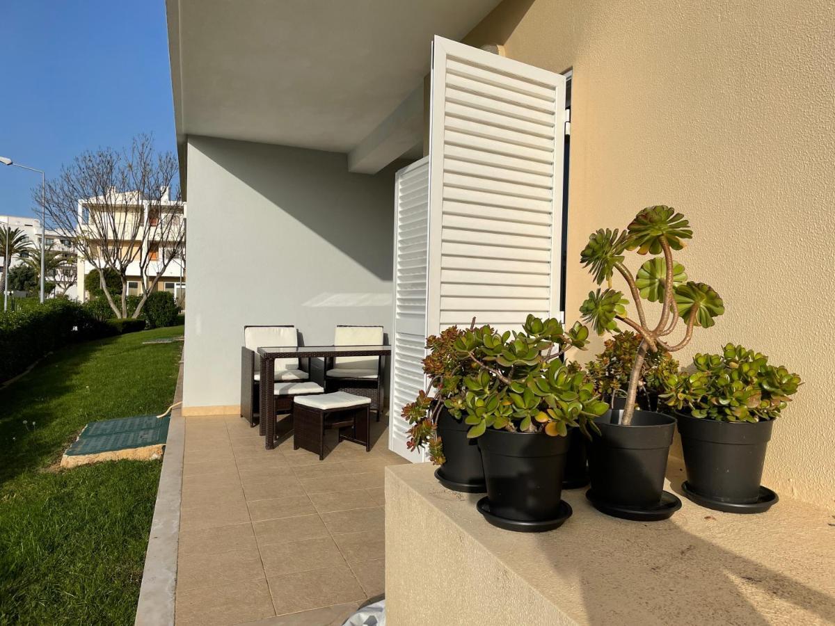 Vila Praia 7 - Beach & Pool Apartment Alvor Exteriör bild