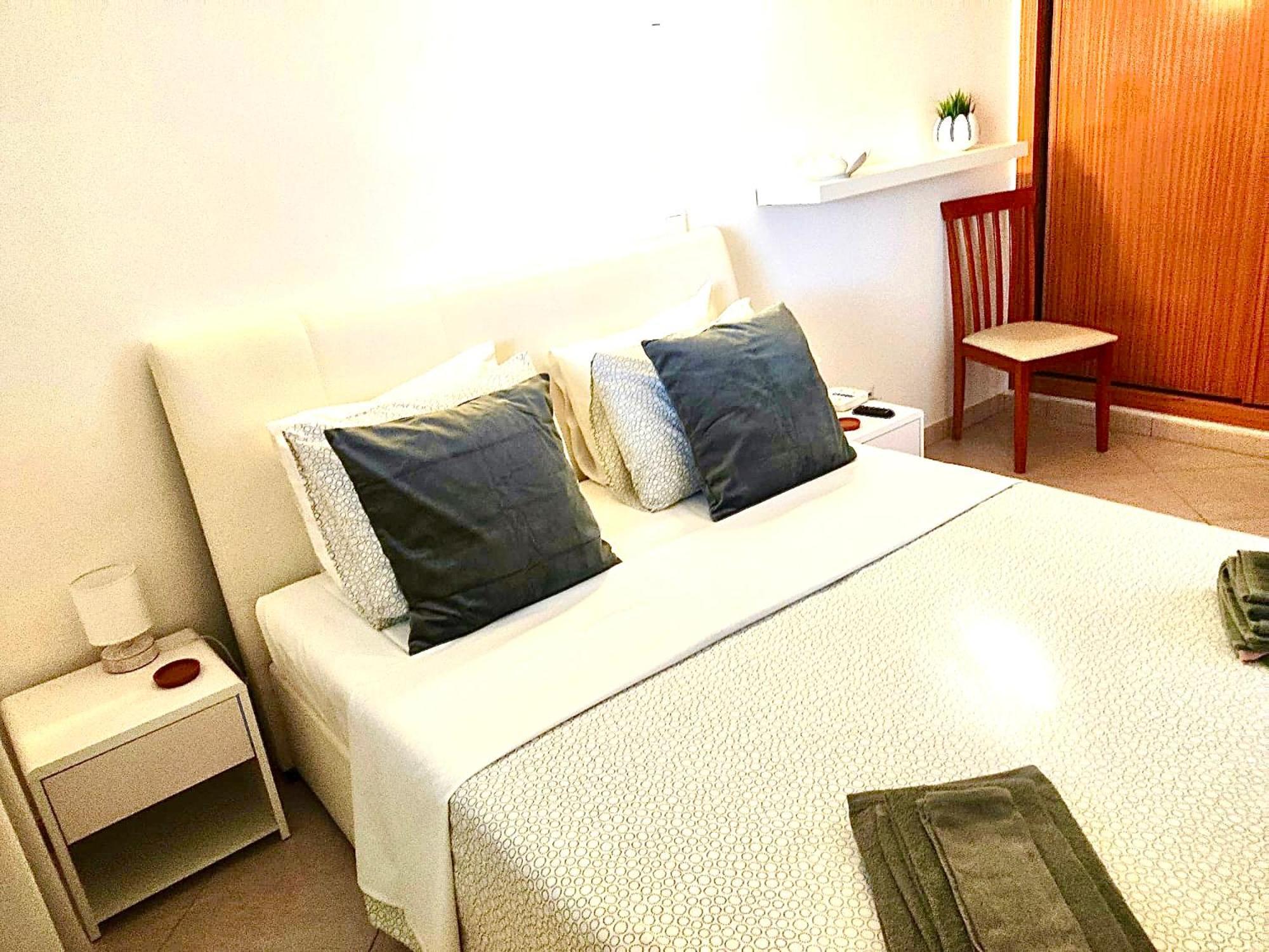 Vila Praia 7 - Beach & Pool Apartment Alvor Exteriör bild